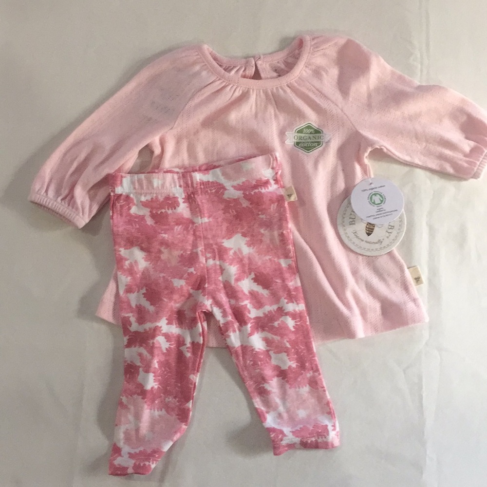 EUC Burt’s Bees Organic Cotton Set